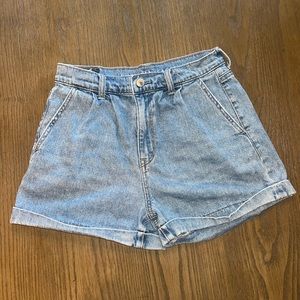 super cute jean shorts